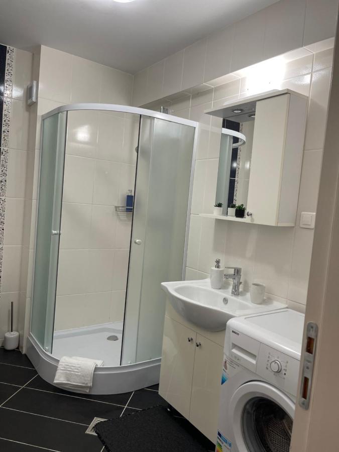 Welcome To Bucharest Airport Residences & Therme-Self Check-In Otopeni Exterior foto